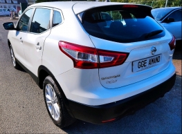NISSAN QASHQAI photo 