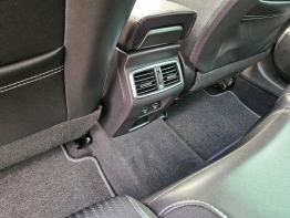 RENAULT MEGANE IV ESTATE photo 