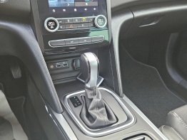 RENAULT MEGANE IV ESTATE photo 