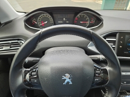 PEUGEOT 308 SW photo 