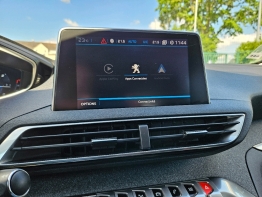 PEUGEOT 3008 photo 