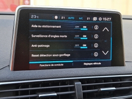 PEUGEOT 3008 photo 