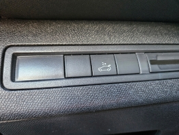 PEUGEOT 3008 photo 